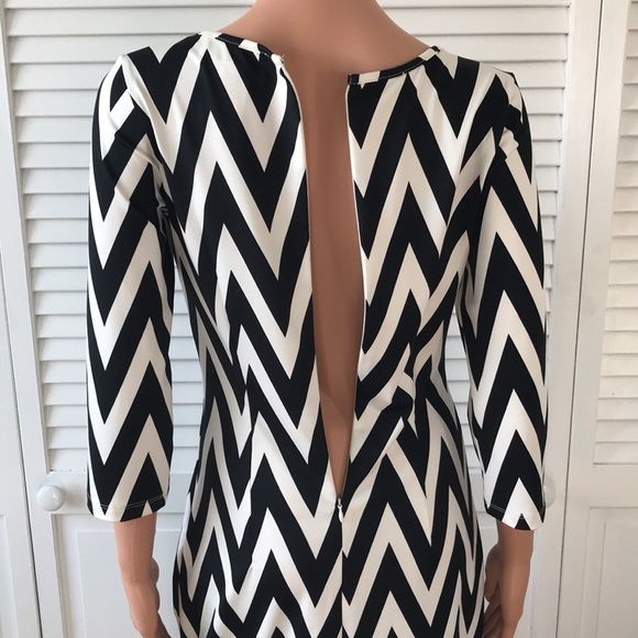 JB By Julie Brown Maggie Long-Sleeve Chevron Stretch-Knit Dress Size Small - Picture 5 of 9